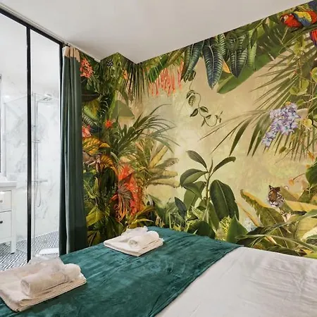 263 Bario - Superb In Paris